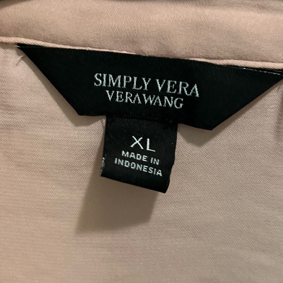 Polyester top - Picture 2 of 4